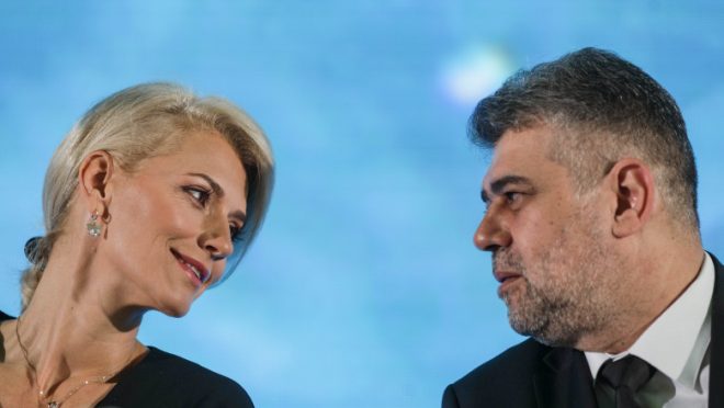 Ministrul Jusitiei Alina Gorghiu si premierul Marcel Ciolacu